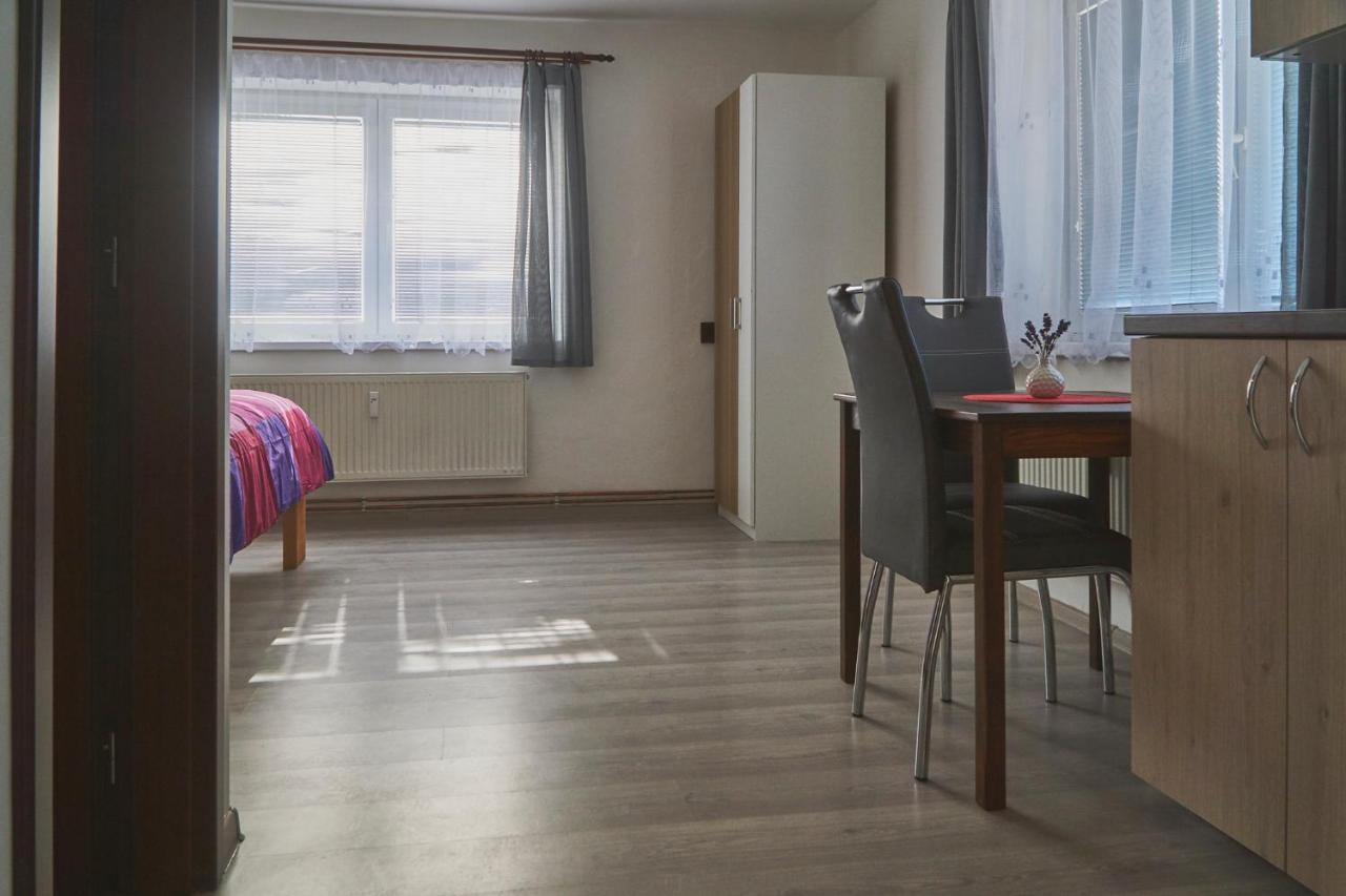 Apartmany Marjanka Jenisovice  Eksteriør bilde