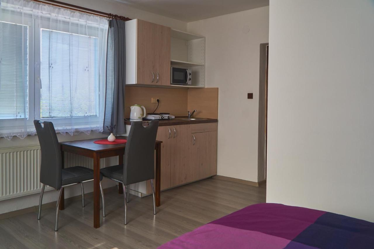 Apartmany Marjanka Jenisovice  Eksteriør bilde