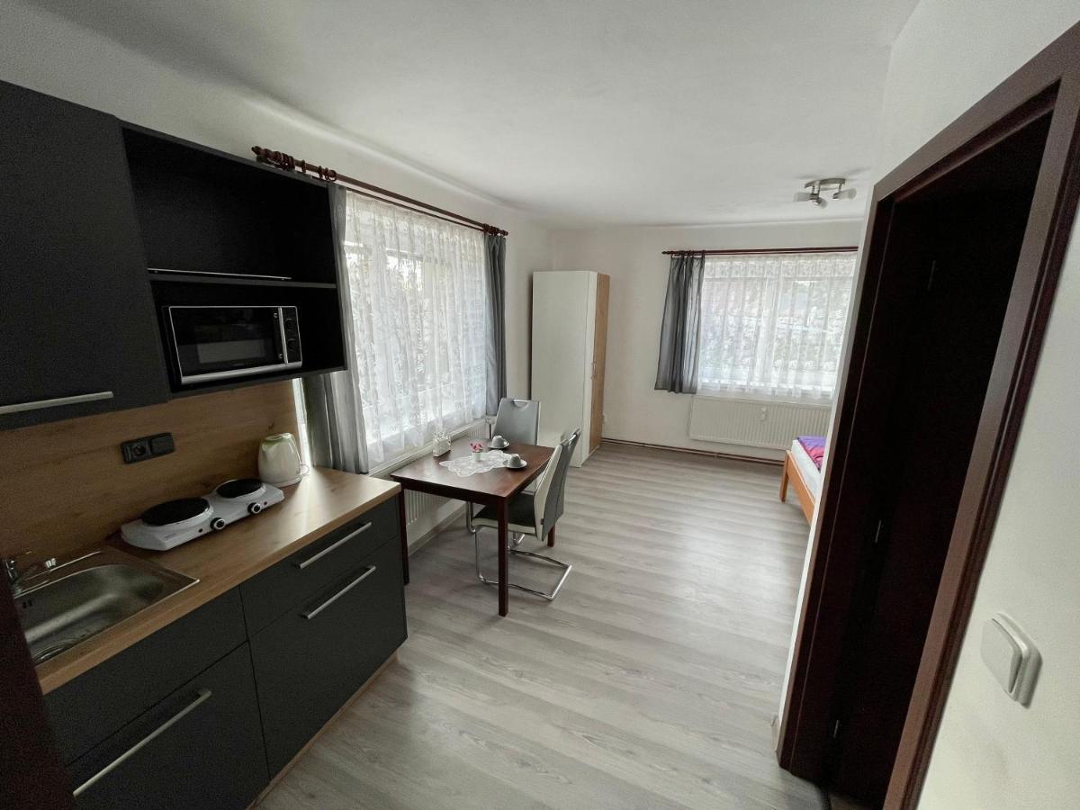 Apartmany Marjanka Jenisovice  Eksteriør bilde