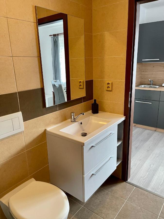 Apartmany Marjanka Jenisovice  Eksteriør bilde